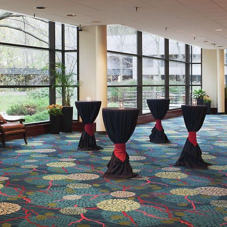Doubletree By Hilton Kansas City - Overland Park Interior photo
