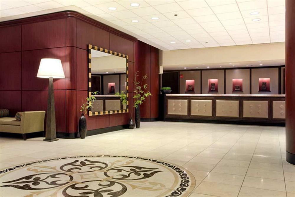 Doubletree By Hilton Kansas City - Overland Park Interior photo